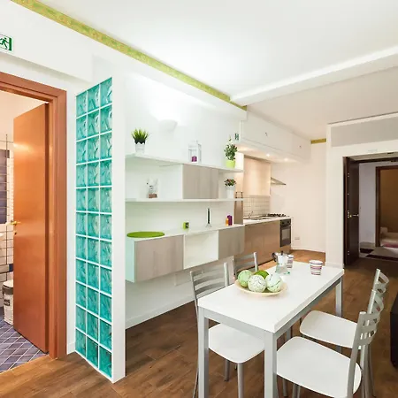 Almes Apartment Rome