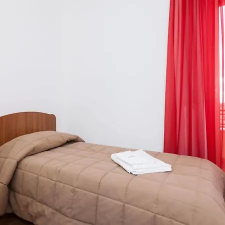Almes Apartment Rome
